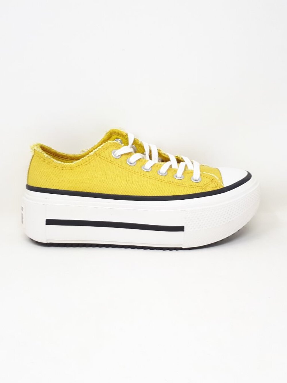 Converse Chuck Taylor Lift Double Stack Womens 7 US Platform Shoe Sneaker Yellow